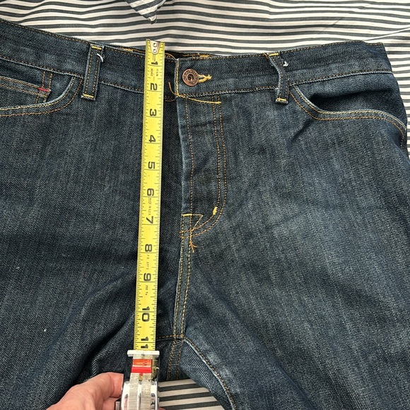 Von Dutch dark blue jeans. Exclusively tailored by 1984. Straight leg. 34 X 32 - Picture 9 of 9